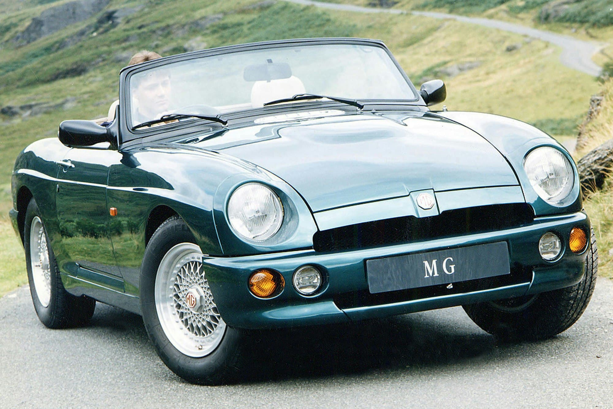 MG History MG RV8